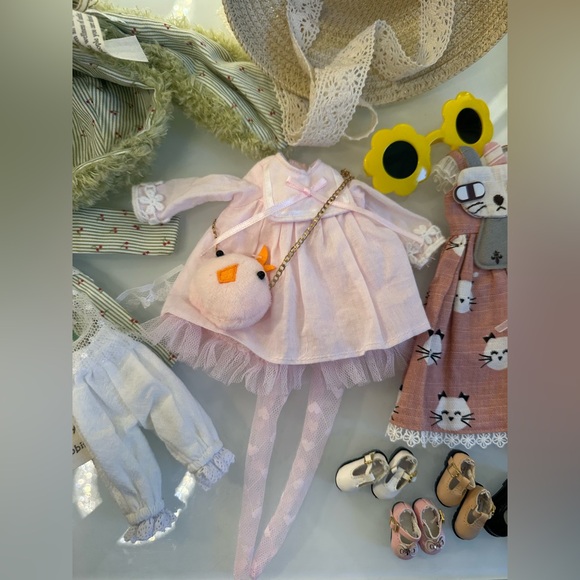 Neo Blythe Doll clothes and accessories bundle - Picture 4 of 6
